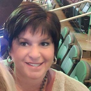 Meet your Posher, Paula